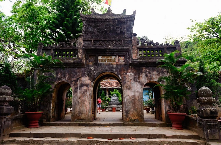 Tinh hoa văn hóa và tâm linh tại Chùa Tam Thai - Ngũ Hành Sơn 