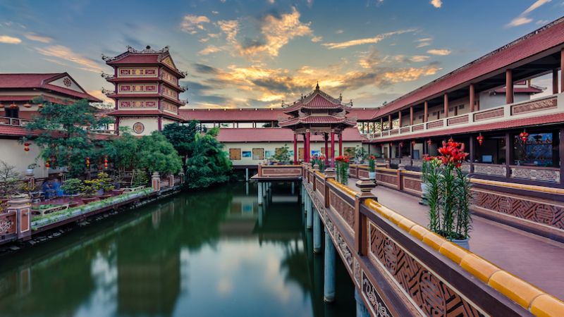 chua-va-diem-tam-linh-da-nang-1.jpg Chùa Và Điểm Tâm Linh Đà Nẵng – Mỗi Khu Vực Một Không Gian Khác Nhau