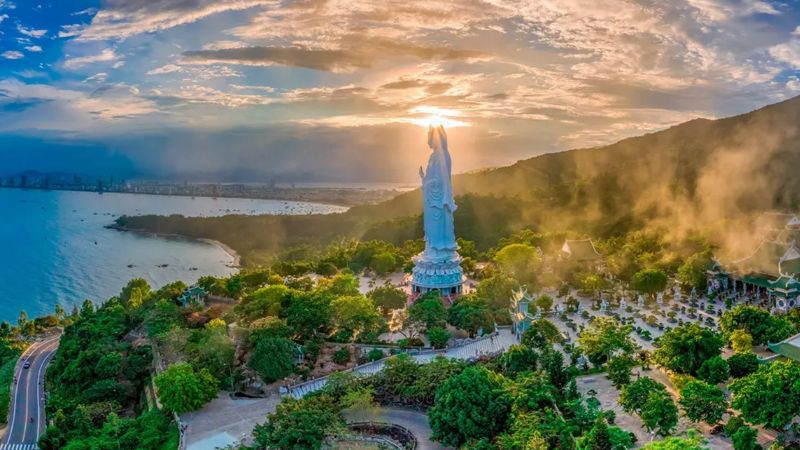 chua-va-diem-tam-linh-da-nang-2.jpg Chùa Và Điểm Tâm Linh Đà Nẵng – Mỗi Khu Vực Một Không Gian Khác Nhau