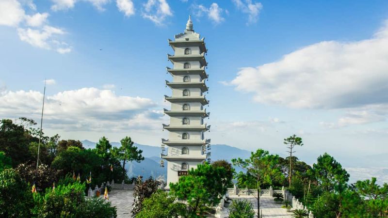 chua-va-diem-tam-linh-da-nang-9.jpg Linh Phong Bảo Tháp