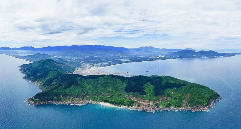 Bãi biển Chân Mây-Khoảng trời riêng giữa biển xanh rộng lớn