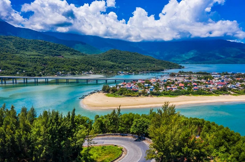 Khám phá Vịnh Lăng Cô Huế - Địa danh đẹp nhất hành tinh