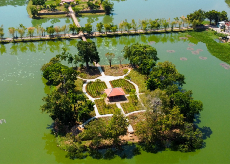 Hồ Tịnh Tâm - Vườn ngự yển của xứ Huế