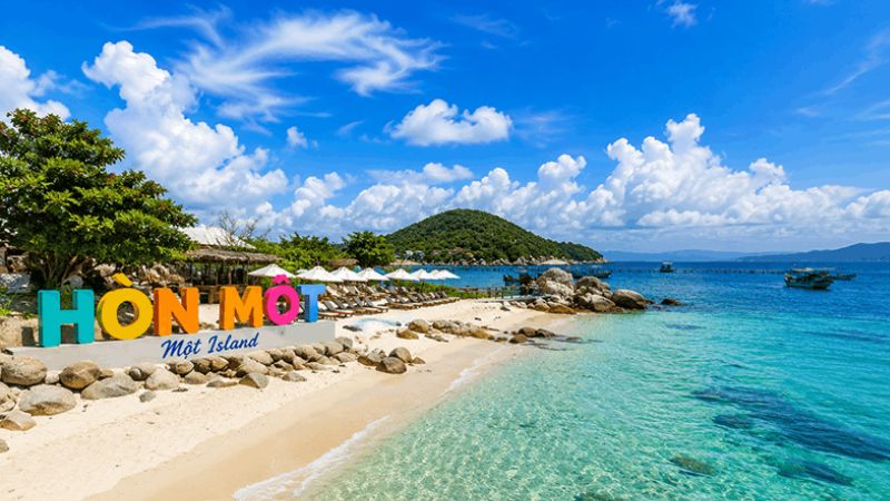 Hòn Một Nha Trang – Vị trí, cách đi và kinh nghiệm tham quan