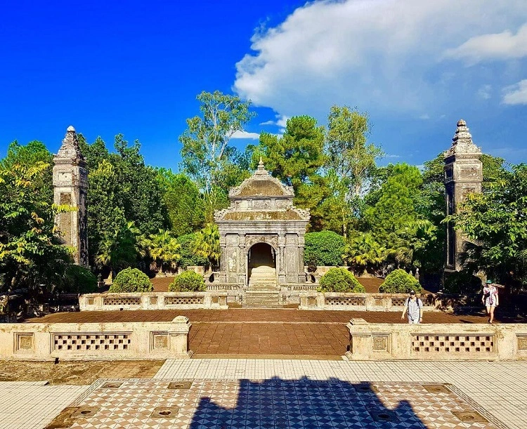Lăng Đồng Khánh - Nơi lưu giữ những giá trị văn hóa và lịch sử của triều Nguyễn
