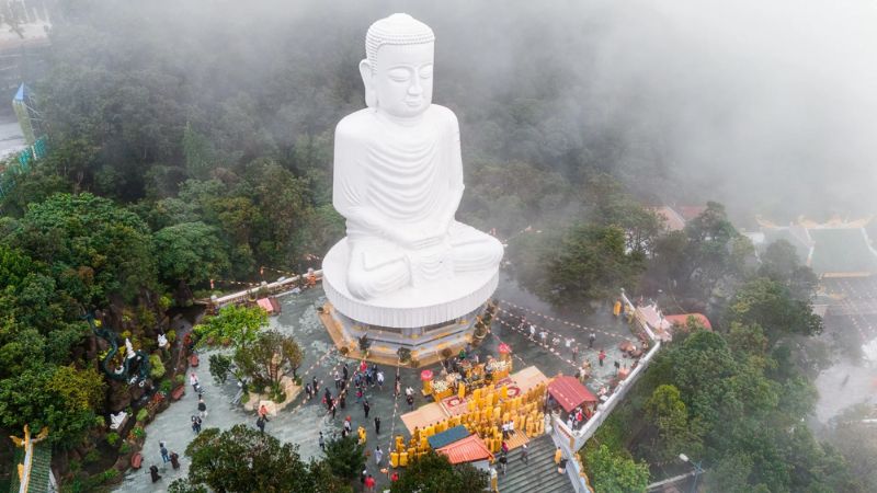 Chùa Linh Ứng Bà Nà Hills