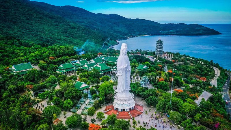 kinh-nghiem-tham-quan-nui-ngu-hanh-son-7.jpg Chùa Linh Ứng Ngũ Hành Sơn
