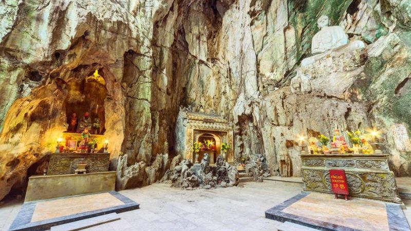 Động Hoa Nghiêm Ngũ Hành Sơn