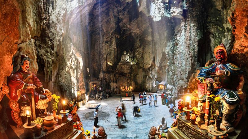 Động Tàng Chơn Ngũ Hành Sơn