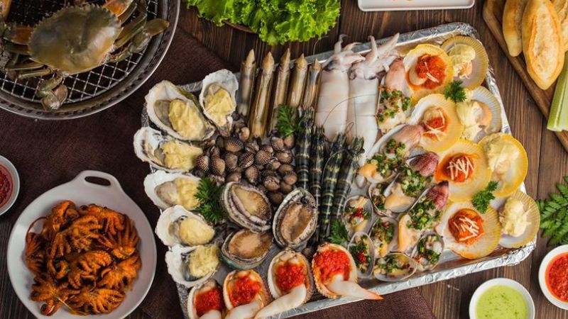 Ăn Uống Và Hậu Cần