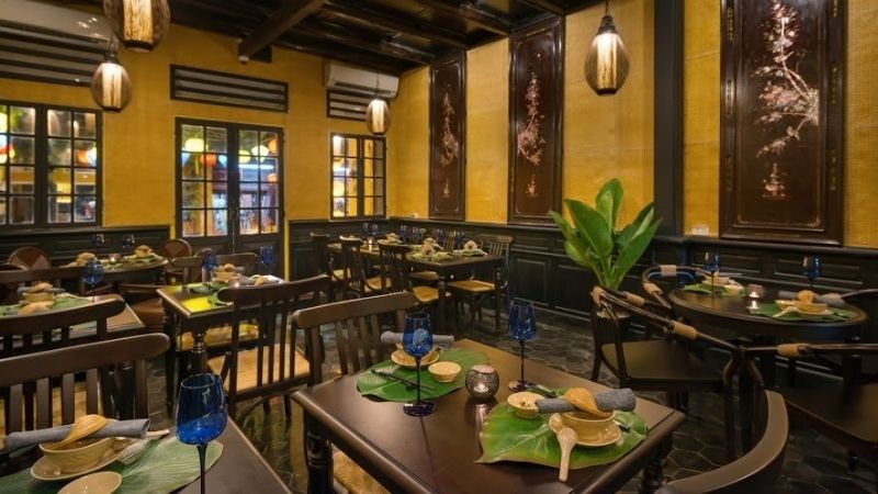 Firefly Restaurant & Bar