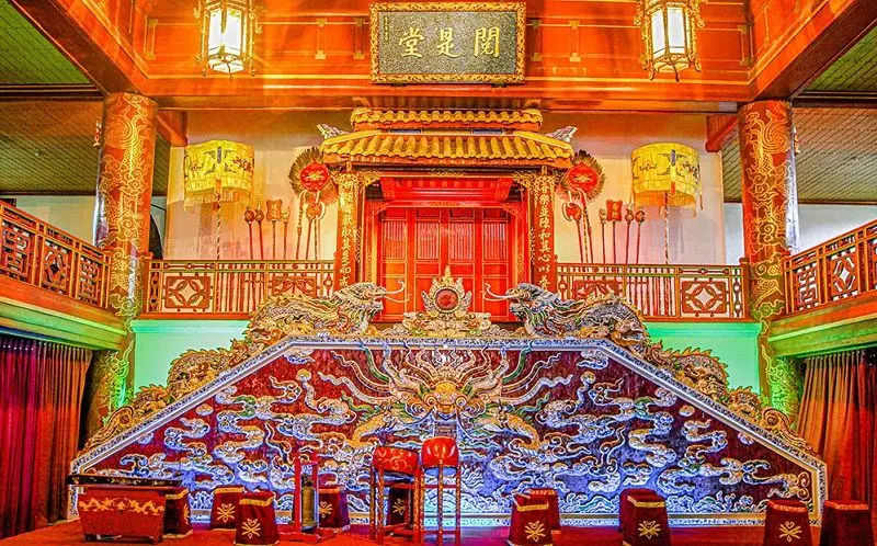 Nhà hát Duyệt Thị Đường - Nhà hát trăm năm tuổi tại Huế