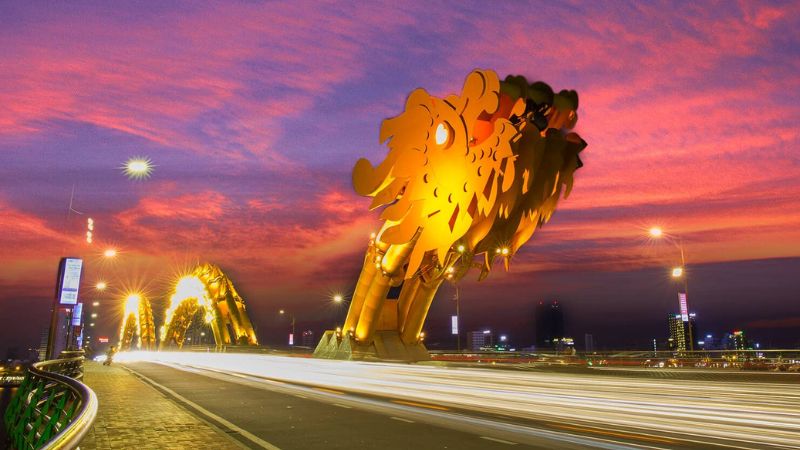 Cầu Rồng – biểu tượng trải nghiệm về đêm