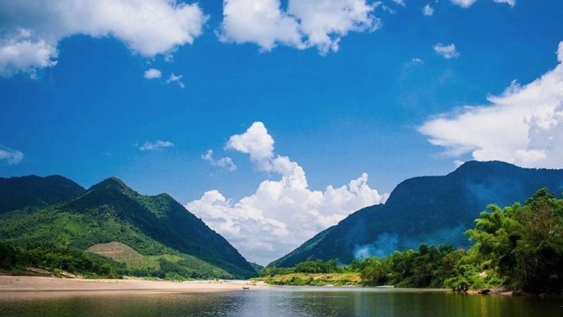 Hòn Kẽm Đá Dừng