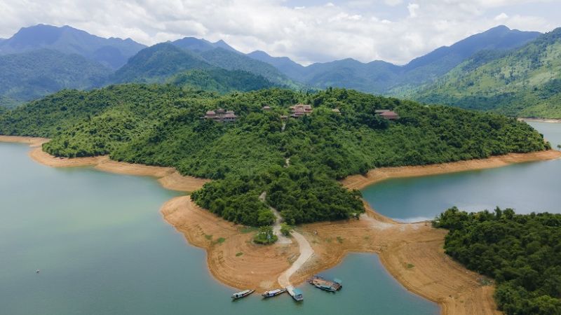 suoi-thac-ho-o-hue-3.jpg Hồ Truồi