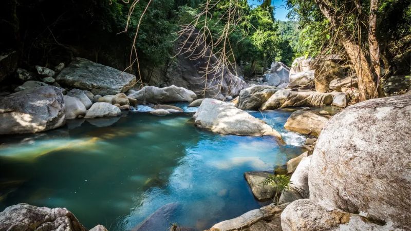 suoi-do-nha-trang-9.jpg Suối Đổ Nha Trang 2026 – Dòng Suối Và Không Gian Tâm Linh Giữa Núi Hoàng Ngưu