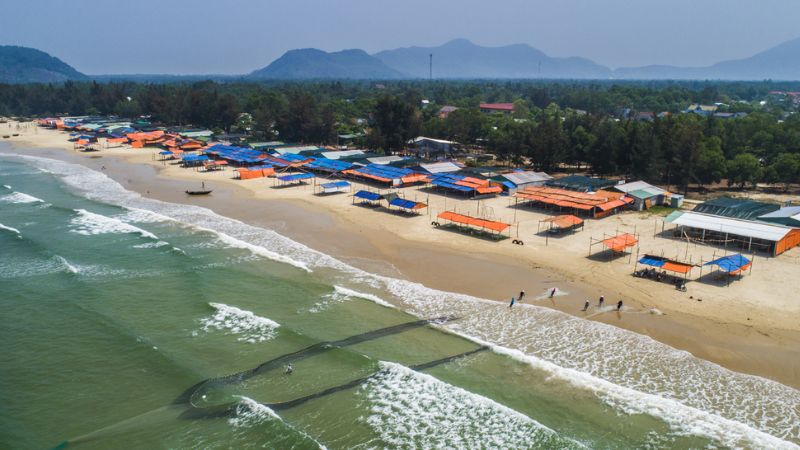 Bãi biển Chân Mây