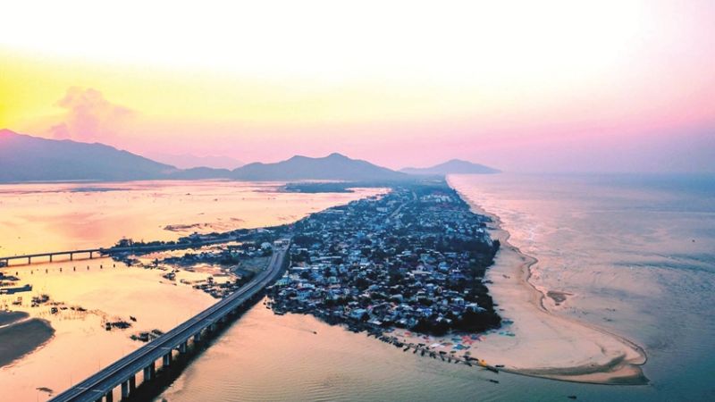Top 9 Bãi Biển Đẹp Ở Huế Nhất Định Phải Ghé Thăm