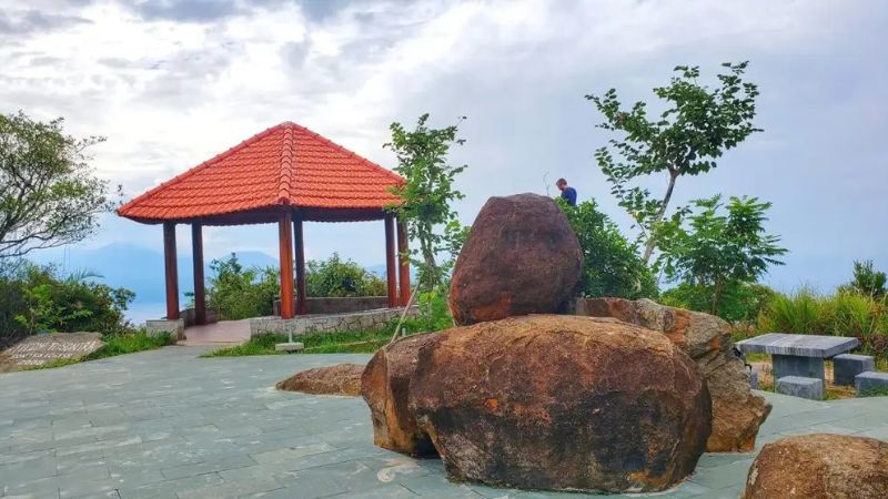 Viewpoint-son-tra-4.jpg Nhà Vọng Cảnh — Điểm ngắm hoàng hôn dễ tiếp cận nhất