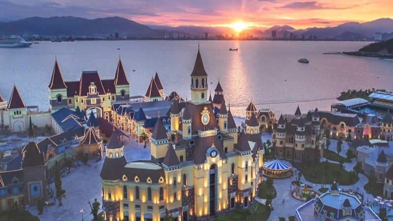 VinWonders Nha Trang 2026: Ở Đâu, Chơi Gì Và Cách Đi