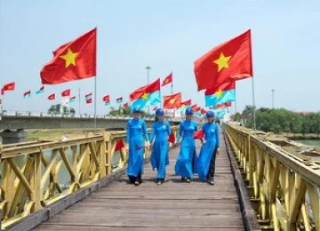 NGHĨA TRANG LIỆT SỸ TRƯỜNG SƠN - THÀNH CỔ QUẢNG TRỊ - CẦU HIỀN LƯƠNG - SÔNG BẾN HẢI - ĐỊA ĐẠO VĨNH MỐC - ĐỘNG THIÊN ĐƯỜNG - ĐỘNG PHONG NHA - VIẾNG MỘ ĐẠI TƯỚNG VÕ NGUYÊN GIÁP - ĐỀN LIỄU HẠNH