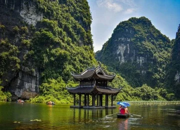 TUYỆT TÌNH CỐC - TRÀNG AN - HANG MÚA