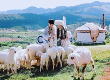 TOUR LANG BIANG - THIỀN VIỆN TRÚC LÂM - THÁC DATANLA - DINH BẢO ĐẠI - CHÙA LINH PHƯỚC