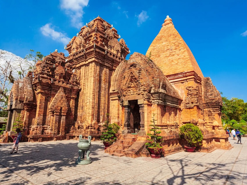 Tháp Bà Ponagar